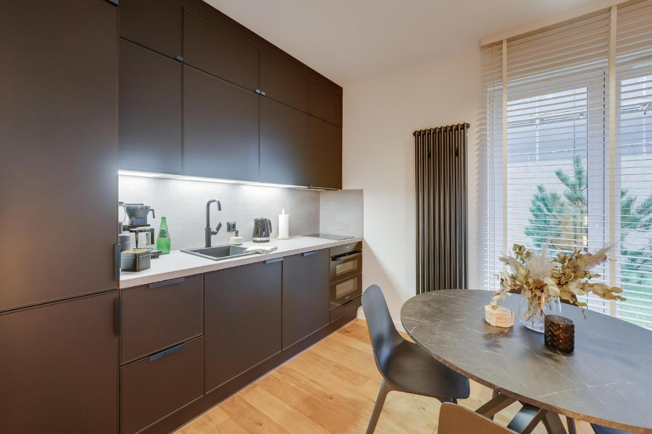 Apartament Deluxe Black Orchid Baltic Concept Dzwirzyno Bagian luar foto