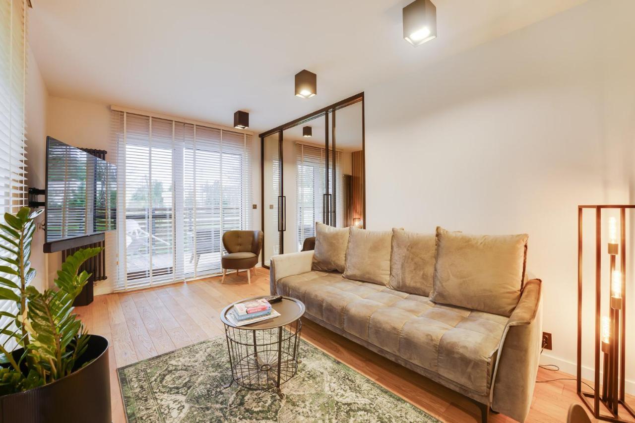 Apartament Deluxe Black Orchid Baltic Concept Dzwirzyno Bagian luar foto