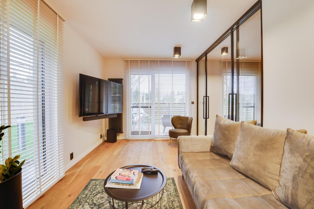 Apartament Deluxe Black Orchid Baltic Concept Dzwirzyno Bagian luar foto
